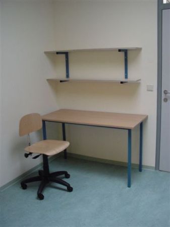 Schreibtisch